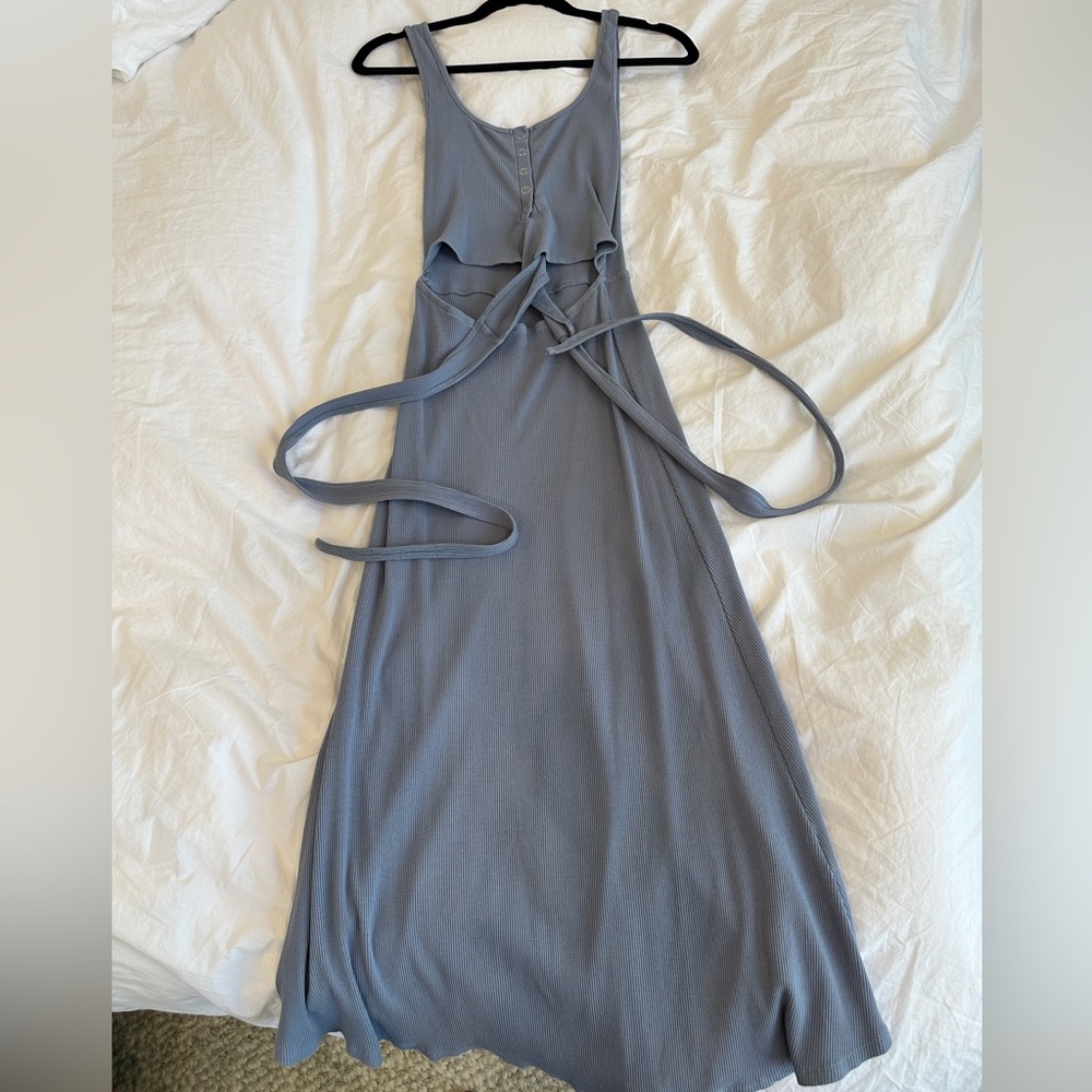 Privacy Please midi dress with cutout size S